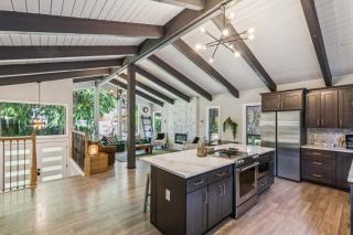 Modern Forest Escape, Near Lake Stevens and Hikes - 4