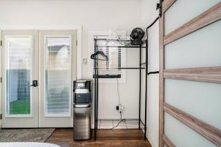 Stunning Historical Hill Hideout - 7