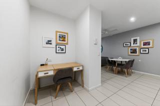 1Bed Pvte Apt - Portside Wharf Location - 1