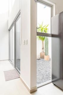 Quiet and comfortable space - 4