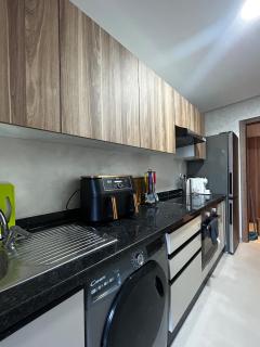 Spacious Studio with Pool & Wi-Fi - 7