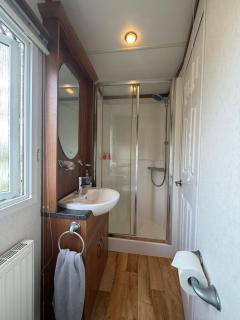 139 The Ridgeway - 1