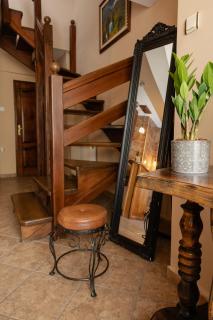 Aristocrat Apartments - 2