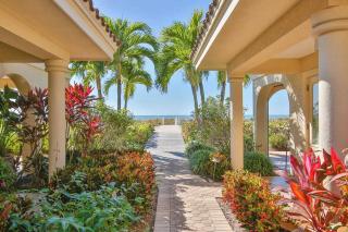 3B Beachfront Condo - Heated Pool & 18ft Balcony - 0