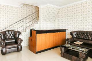 RedDoorz near RSUD Kardinah Tegal - 2