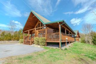 Lazy Bear Lodge - 1