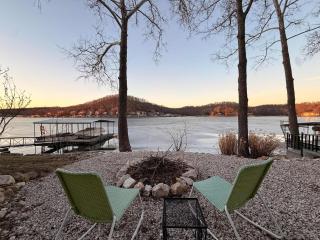 Lucky Duck Lakefront Fire Pit - 7