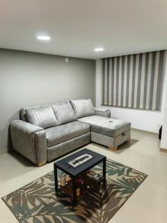 Casa 3 dormitorios, 4 camas, 1 baño - 2