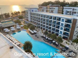 GrandBlue Resort & Beachclub - 6