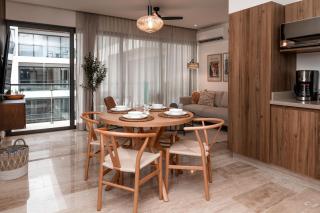 Playa's Top Area -- Casa Omega 2BR 2BA tropical retreat, beach, infinite Pool, Gym - 9