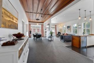 Altitude Apartment - 6