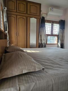Private Rooftop Stay in Tiruchirapalli Srirangam - 2