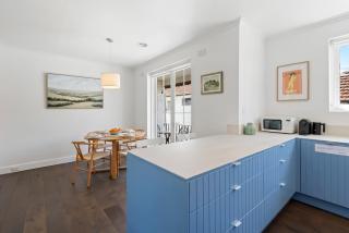 Complete Host Caroline St Apartments - 8