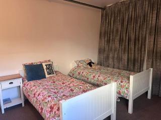 Hosts on the Coast Classic at Cooks - 1