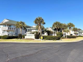 2BR Near Beach • Community Pool Hot Tub • Sleeps 6 • Shorehaven II 1-B - 0