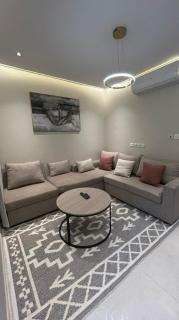 سويت فندقي راقي وهادئ و قريب من بحر الخبر - 4