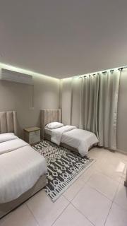 سويت فندقي راقي وهادئ و قريب من بحر الخبر - 7