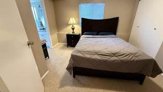 Peaceful Getaway in a Quiet Neighborhood - 7