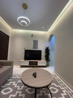 سويت فندقي راقي وهادئ و قريب من بحر الخبر - 3