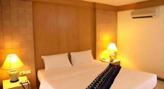 Phi Phi Banyan Villa - 9