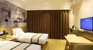 City Comfort Inn Huanggang Wuxue Bus Center - 2