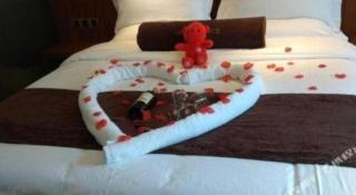 James Joyce Coffetel· Zhengzhou Wenhua Road Technology Market - 7