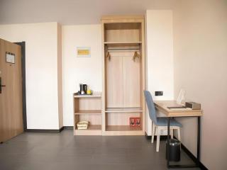 Green Tree Inn Express Inner Mongolia Tongliao Zalute Qi Lubei Town People's Hospital - 4