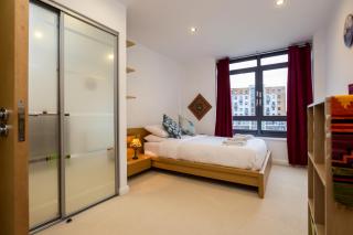 Splendid 2 BDR Apt with Panoramic View, Acton - 8