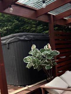 Feels like home - Berkeley Vale - 2