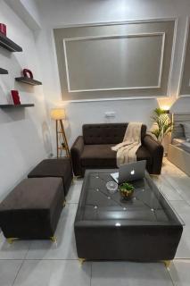 Velvet Wines Studio - Silver Serenity - 0