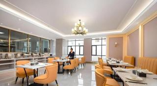 Vienna Hotel Lincang New Asia Pacific Times Square - 7