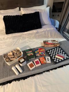 Urban Luxe Staycation with Balcony - 7