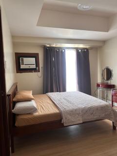 Jojies Crib Horizons101 one bedroom Suite Penthouse - 7