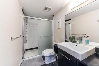 BC Place & Rogers Arena Downtown Modern Condo - 5