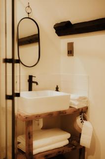 The Half Moon Inn - 8