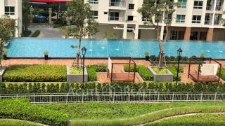 PoolView Condo Near MRT, Nice & Quiet, speedy net - 1
