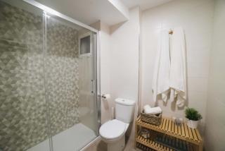 Apartamento Soleado a 2 min de Playa con 2 AC y Terraza - 4