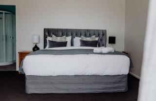 The Sundowner Beach Club Oceanfront Bliss - Hokitika - 4