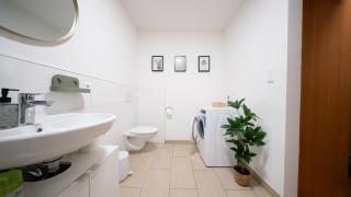 Loftfeeling, Parkplatz, WLAN, Diak, Würth - 3