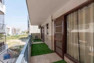 Vaneen Stay Luxury 1BHK Apartment with Balcony Sector 42 Gurgaon - 7