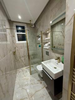 Stockwell Residences - Gallery Room - 7