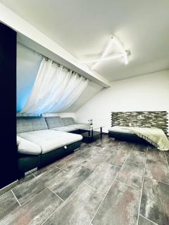 2-Bedroom Apartment with 1 Living Room Steps from Central Area - 4