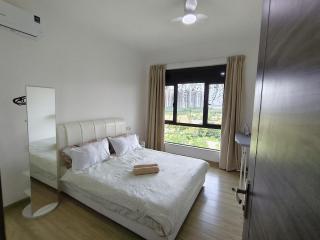 Holiday Home at Forest City-TV Box-2BR1B 1-3 pax 1201 - 4