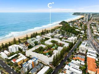 Best Tropical Luxury Lagoon Resort in Gold Coast ! - 0