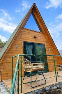 Cozy Glamping Cabin for Couples and Families - 0