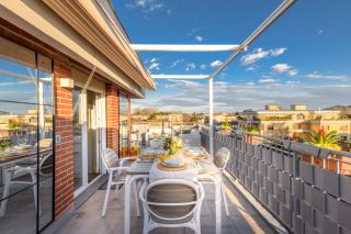 The Sunwall Loft - 9