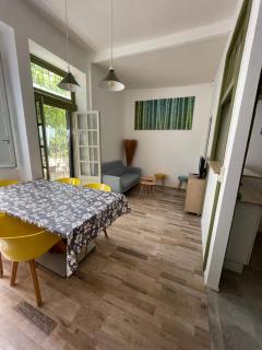 Maison au bord de la rivière - 7