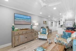 Sea Coast Gardens III 109 - 2