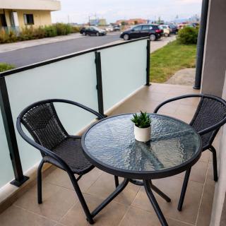 Vivamus Garden Retreat - Studio with Terace & Parking - 7