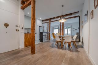 Bright and Cozy 2BD 2BT GranVia - 6